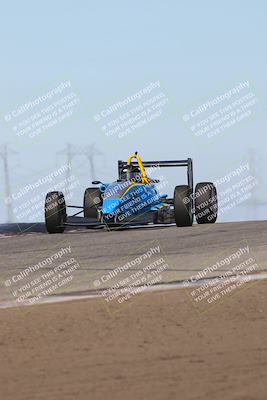 media/Oct-26-2025-CalClub SCCA (Sun) [[8ce1e69566]]/Group 3/Grapevine/